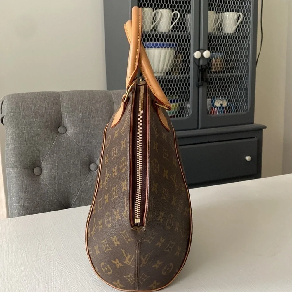 Louis Vuitton Ellipse GM Monogram Bag